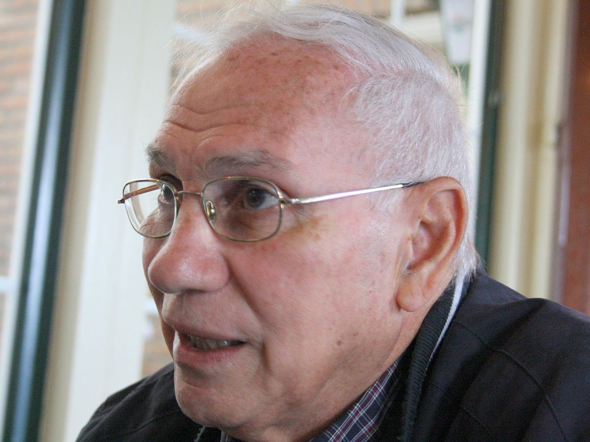 1200px-naim-ateek-1317643076