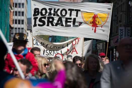 activestills1493818196o9rtw_0