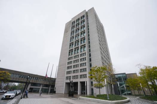 AP_20287688845437_7f79c9961bc25cd6c87b496101c37916